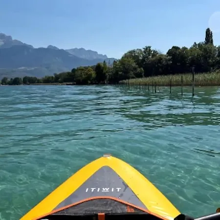 Apartment T3 Classe Trois Etoiles Au Calme De Plain-pied Au Centre Avec Vue Sur Montagne, Annecy A Proximite