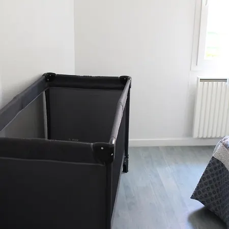 Apartment T3 Classe Trois Etoiles Au Calme De Plain-pied Au Centre Avec Vue Sur Montagne, Annecy A Proximite *